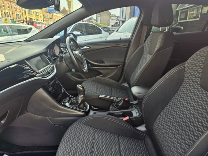 2025 Vauxhall Astra
