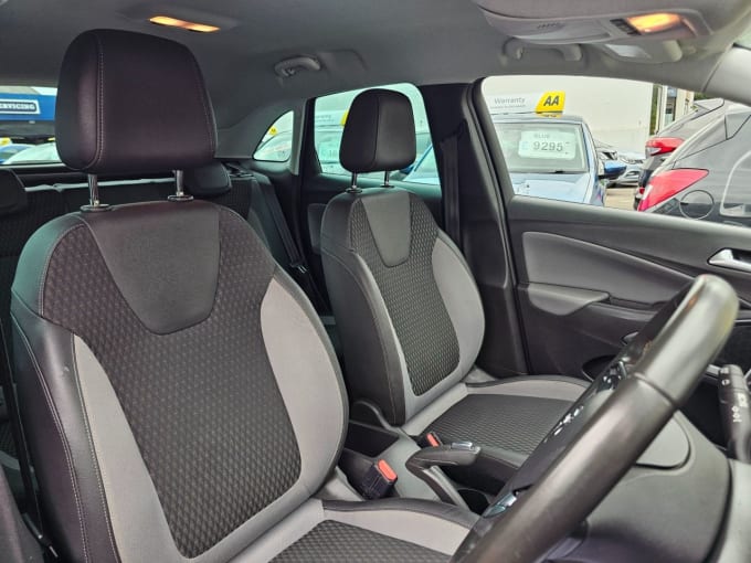 2025 Vauxhall Crossland X