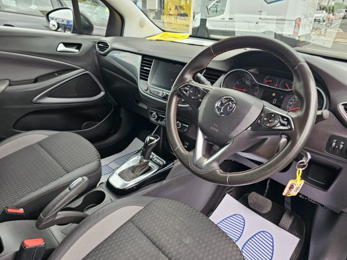 2025 Vauxhall Crossland X