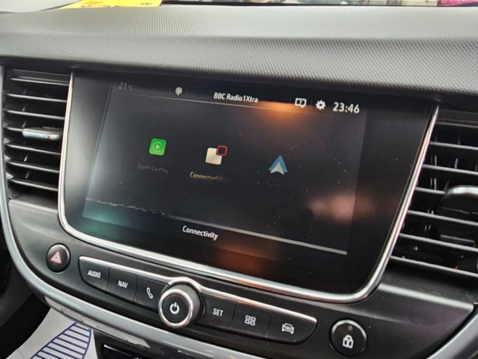 2025 Vauxhall Crossland X