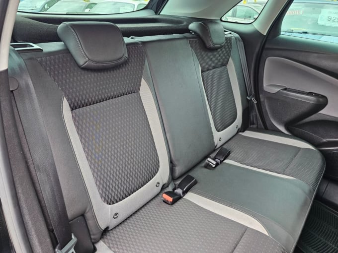 2025 Vauxhall Crossland X