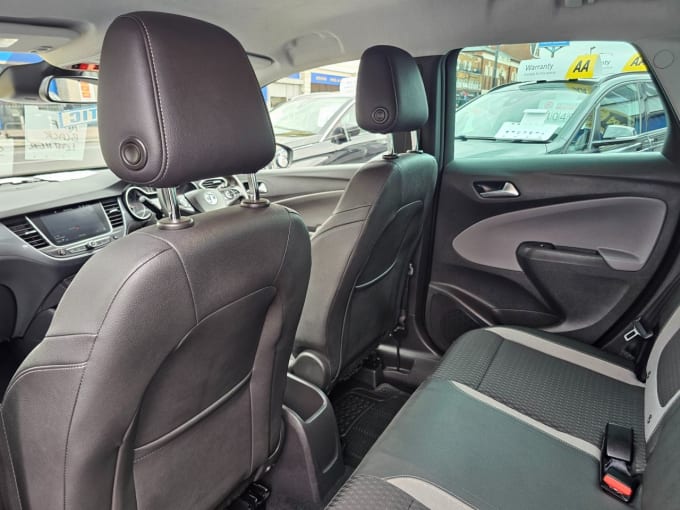 2025 Vauxhall Crossland X