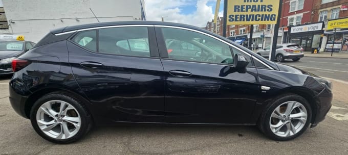 2025 Vauxhall Astra