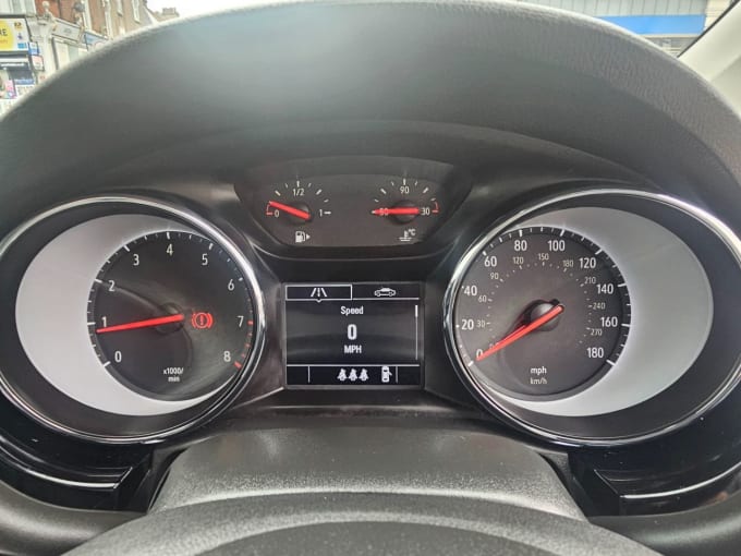 2025 Vauxhall Astra