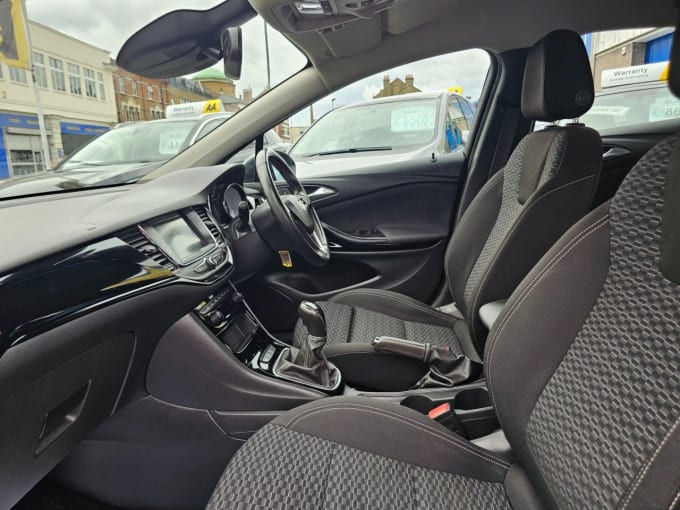 2025 Vauxhall Astra