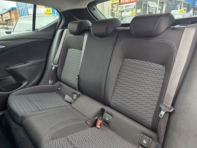 2025 Vauxhall Astra