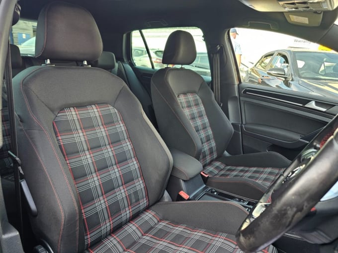 2025 Volkswagen Golf
