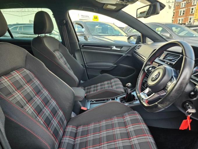 2025 Volkswagen Golf