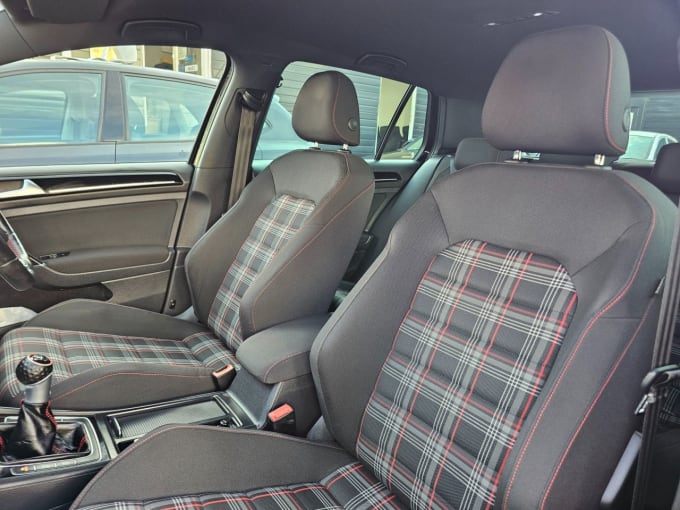2025 Volkswagen Golf