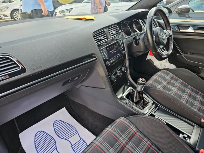 2025 Volkswagen Golf