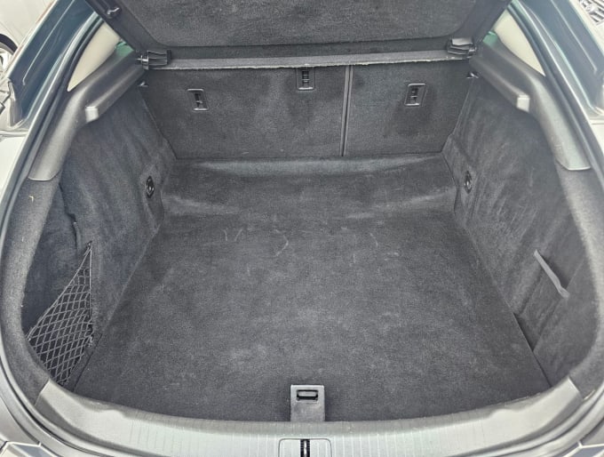 2025 Vauxhall Insignia