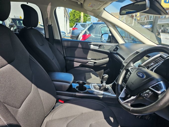2025 Ford S-max