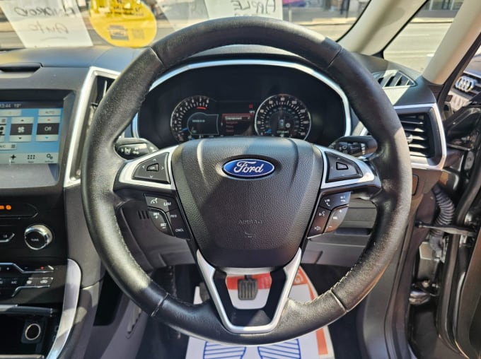 2025 Ford S-max
