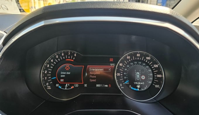 2025 Ford S-max