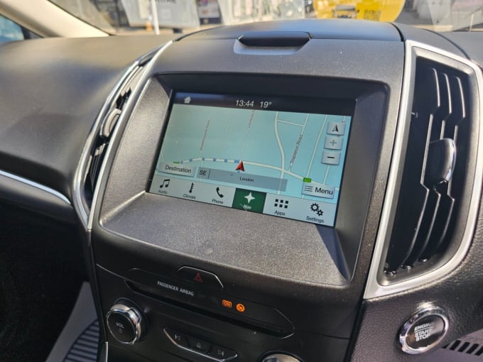 2025 Ford S-max