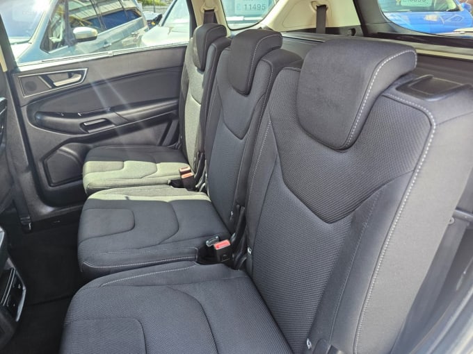 2025 Ford S-max