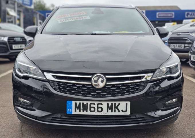 2025 Vauxhall Astra