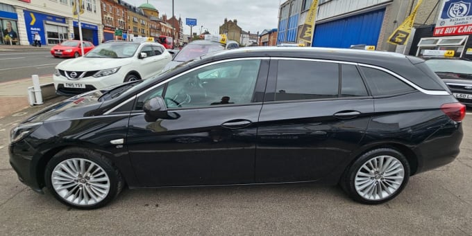 2025 Vauxhall Astra