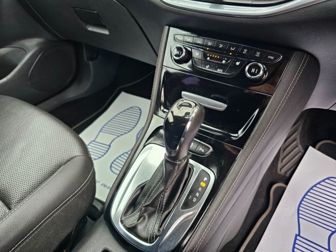 2025 Vauxhall Astra