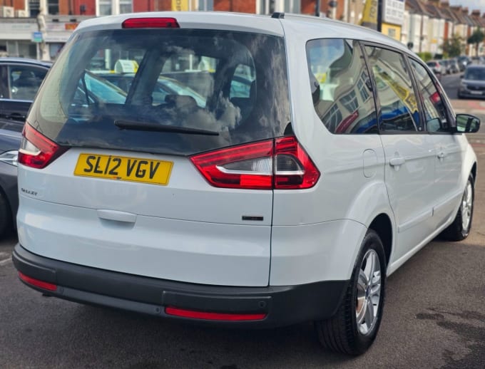2025 Ford Galaxy