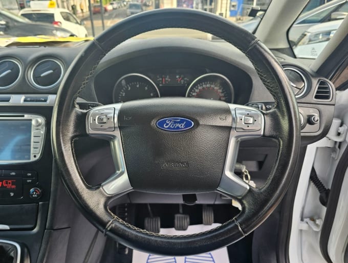 2025 Ford Galaxy