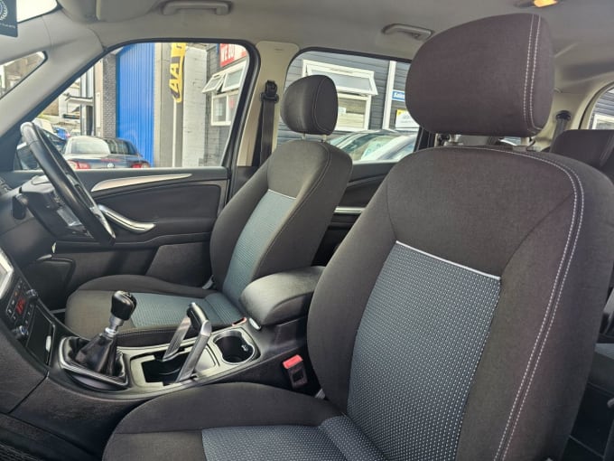 2025 Ford Galaxy
