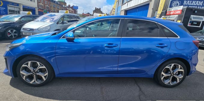 2025 Kia Ceed