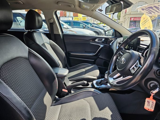 2025 Kia Ceed