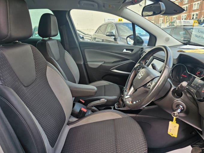 2025 Vauxhall Crossland X