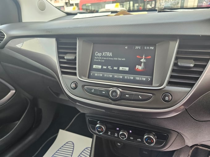 2025 Vauxhall Crossland X