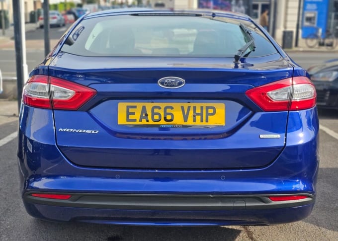 2025 Ford Mondeo