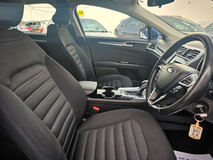 2025 Ford Mondeo