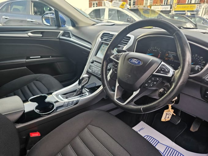 2025 Ford Mondeo