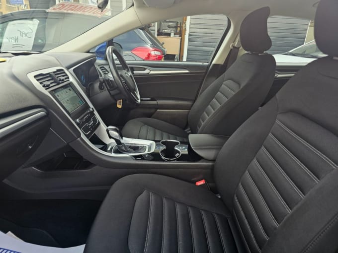 2025 Ford Mondeo