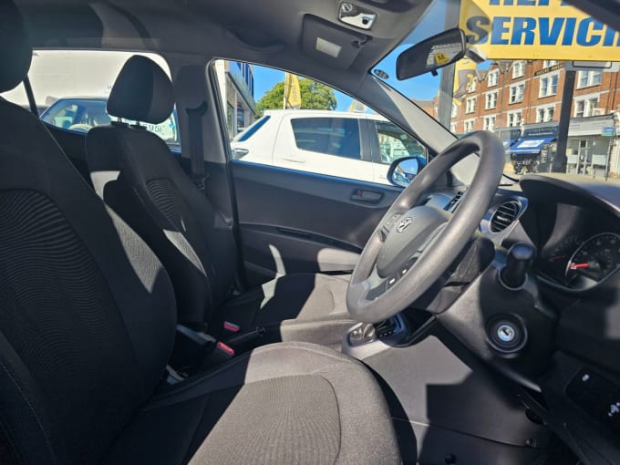 2025 Hyundai I10