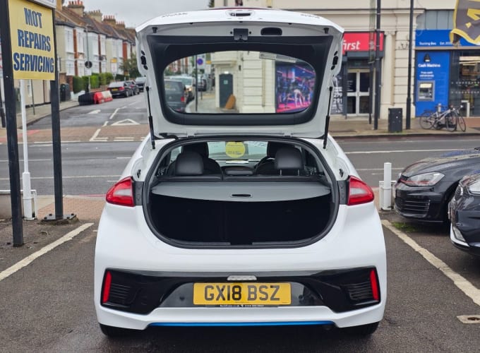 2025 Hyundai Ioniq
