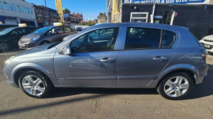 2025 Vauxhall Astra
