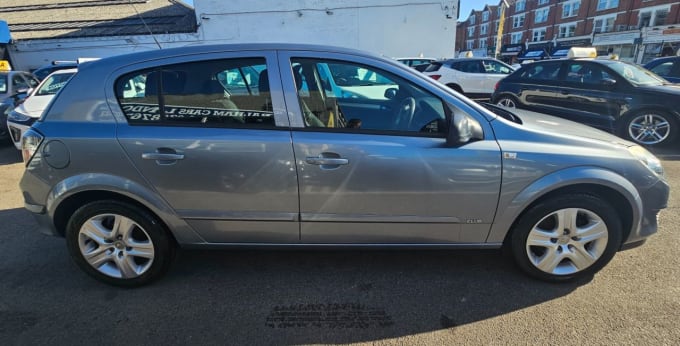 2025 Vauxhall Astra