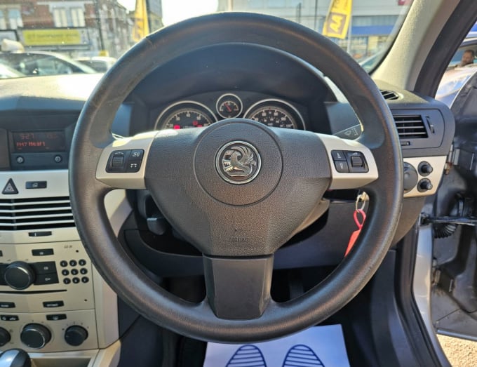 2025 Vauxhall Astra