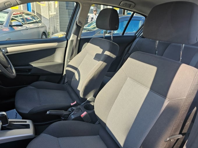 2025 Vauxhall Astra