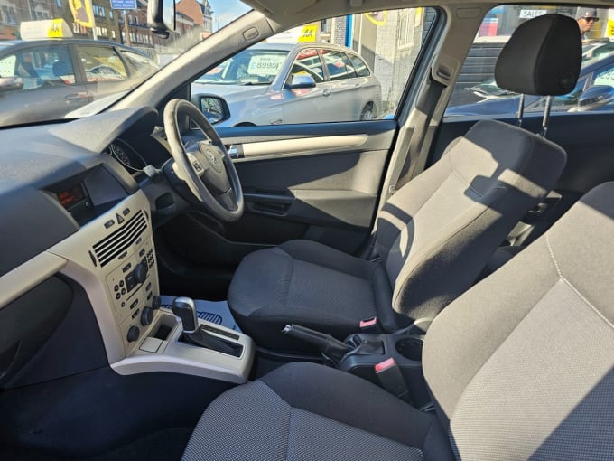 2025 Vauxhall Astra