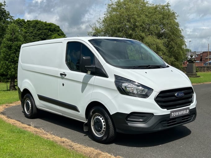 2024 Ford Transit Custom