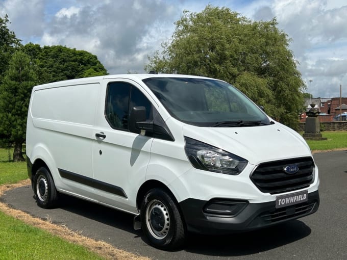 2024 Ford Transit Custom