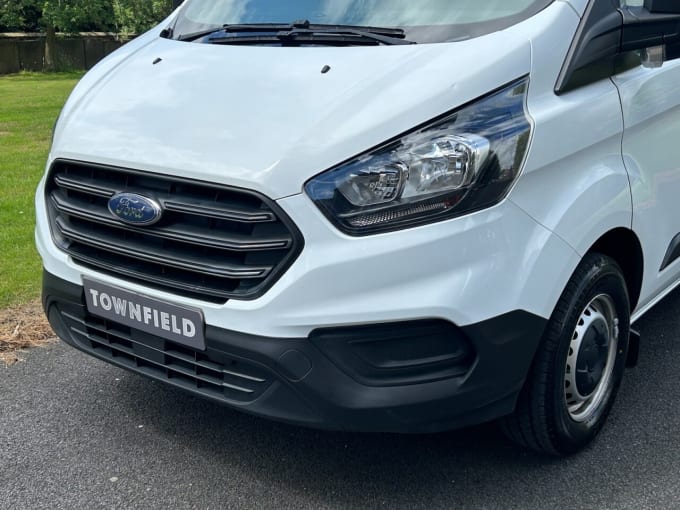 2024 Ford Transit Custom