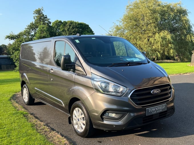 2024 Ford Transit Custom