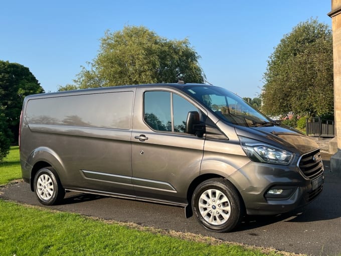 2024 Ford Transit Custom