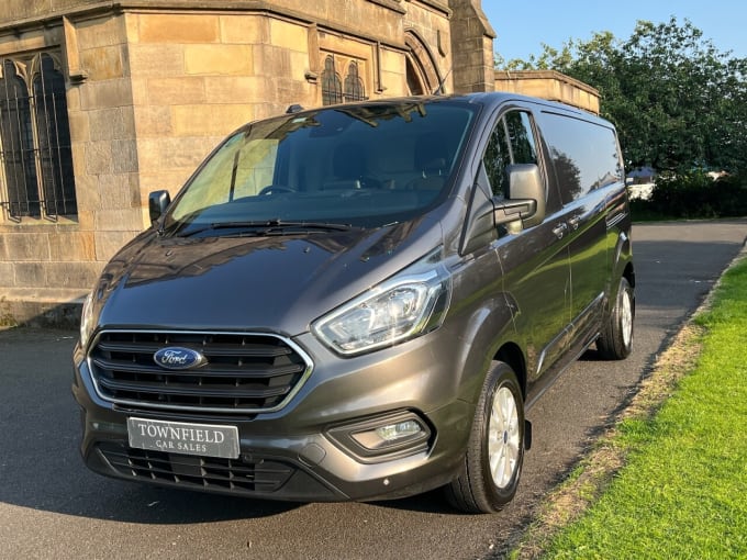 2024 Ford Transit Custom