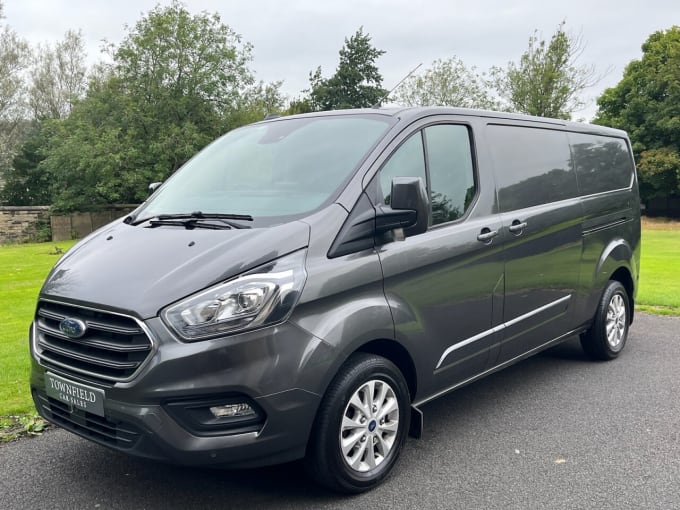 2024 Ford Transit Custom