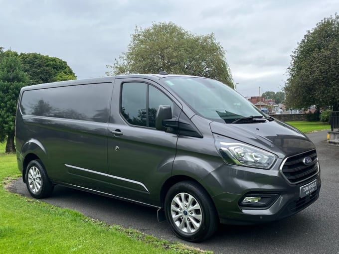 2024 Ford Transit Custom