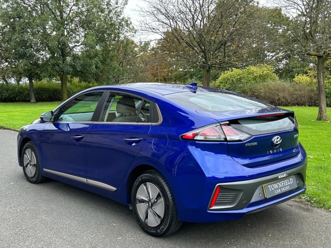 2024 Hyundai Ioniq